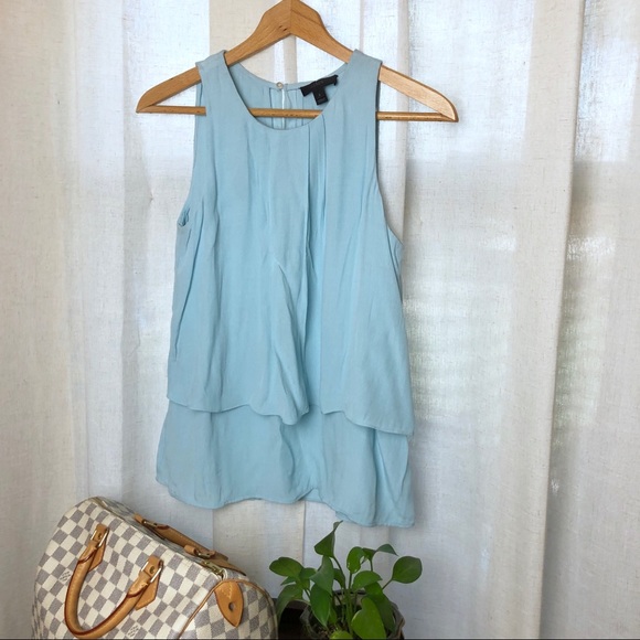 ⭕️Sold⭕️J. Crew Blue Tiered Crepe Top Size 2 - Picture 2 of 3